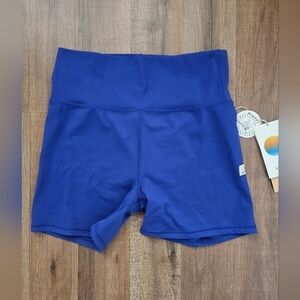 NWT Vuori All The Feels Short